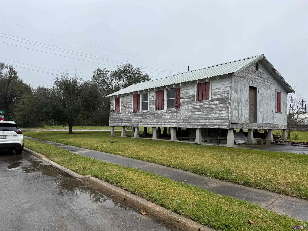 1141 Bond St, Houma, LA 70360 - #1