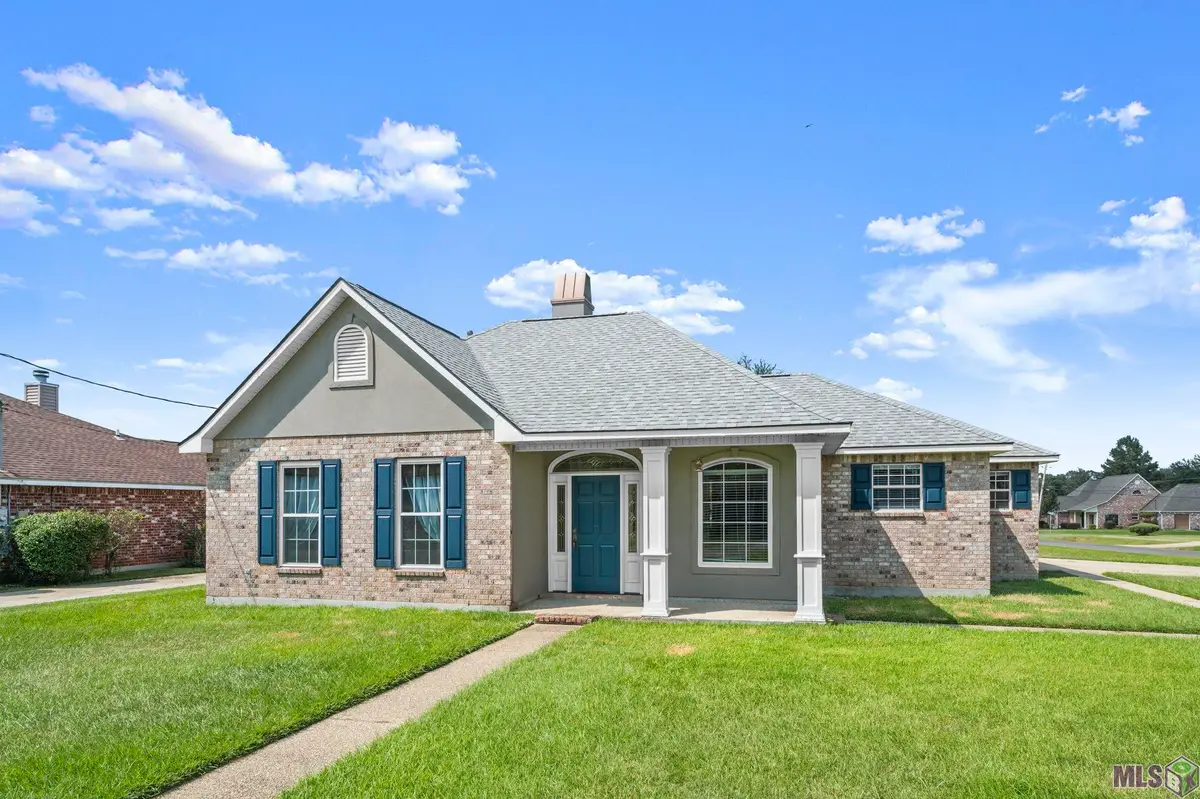 3243 Camelia St, Zachary, LA 70791 - #1
