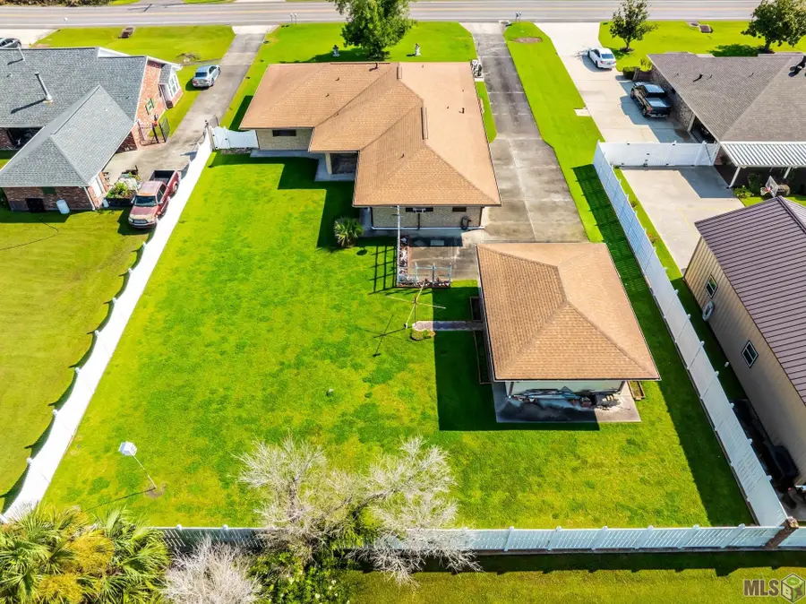 4018 Country Drive, Bourg, LA 70343 - #3