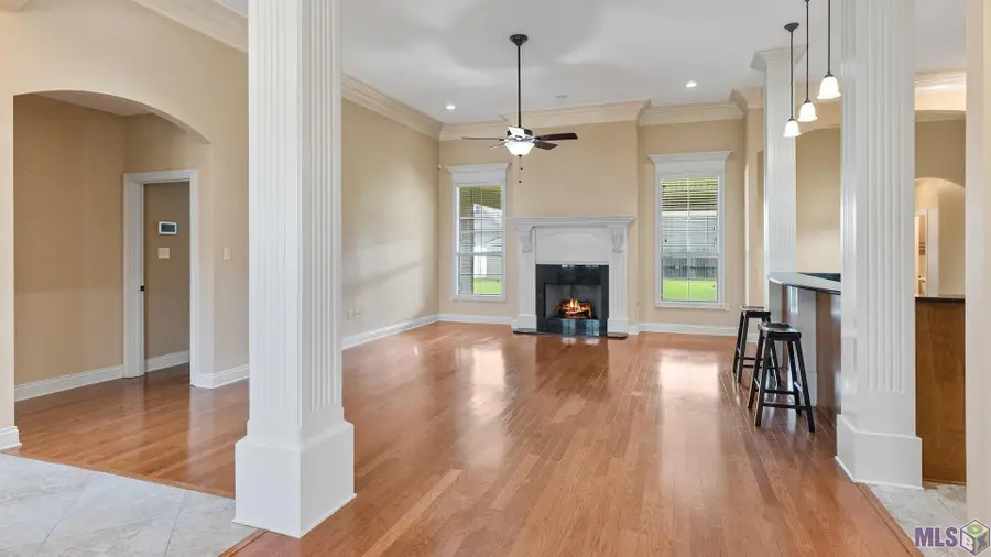 273 Brentwood Dr, Houma, LA 70360 - #3