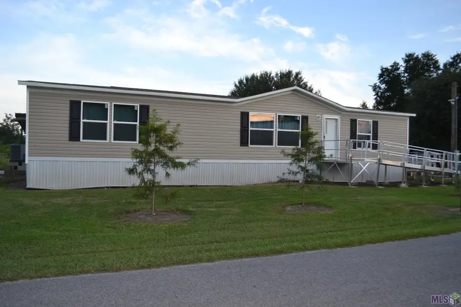 256 E 25th Place, Larose, LA 70373 - #3