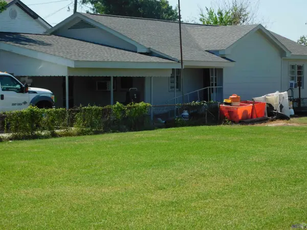 1903 North Bayou Drive, Golden Meadow, LA 70357