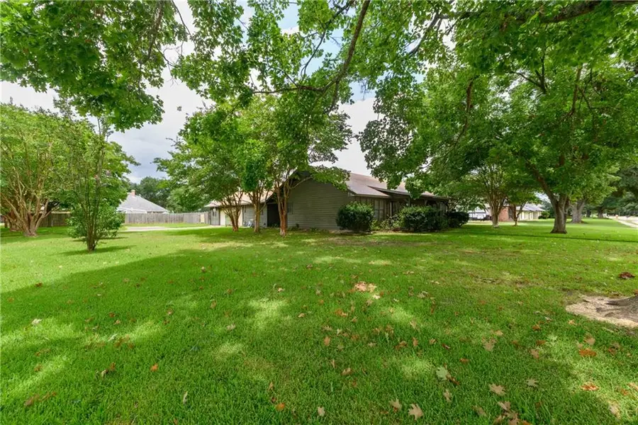 5252 Lark Lane, Alexandria, LA 71303 - #3