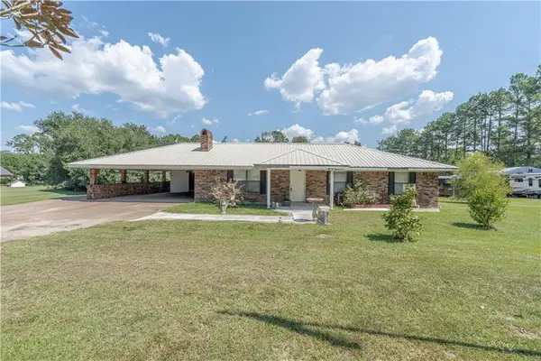 769 Forest Drive, Leesville, LA 71446