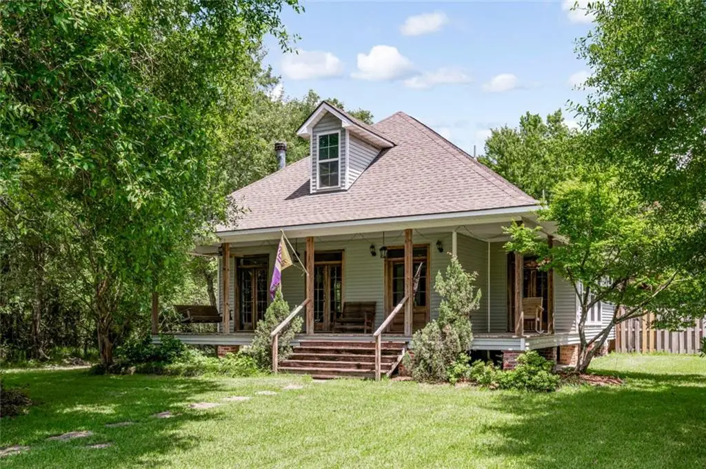 8282 Lake Park Drive, Denham Springs, LA 70726 - #1