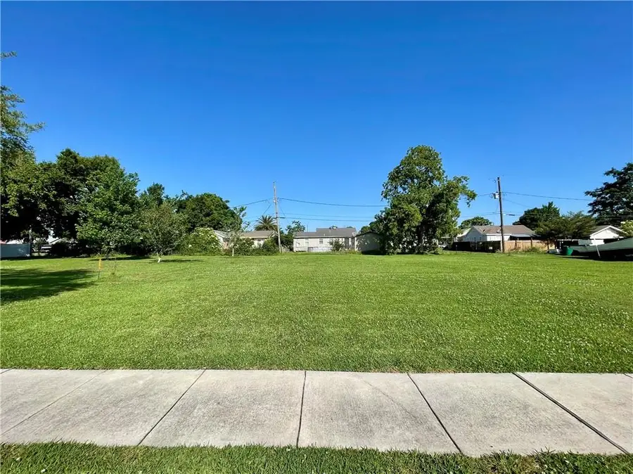 24 Keane Drive, Chalmette, LA 70043 - #2