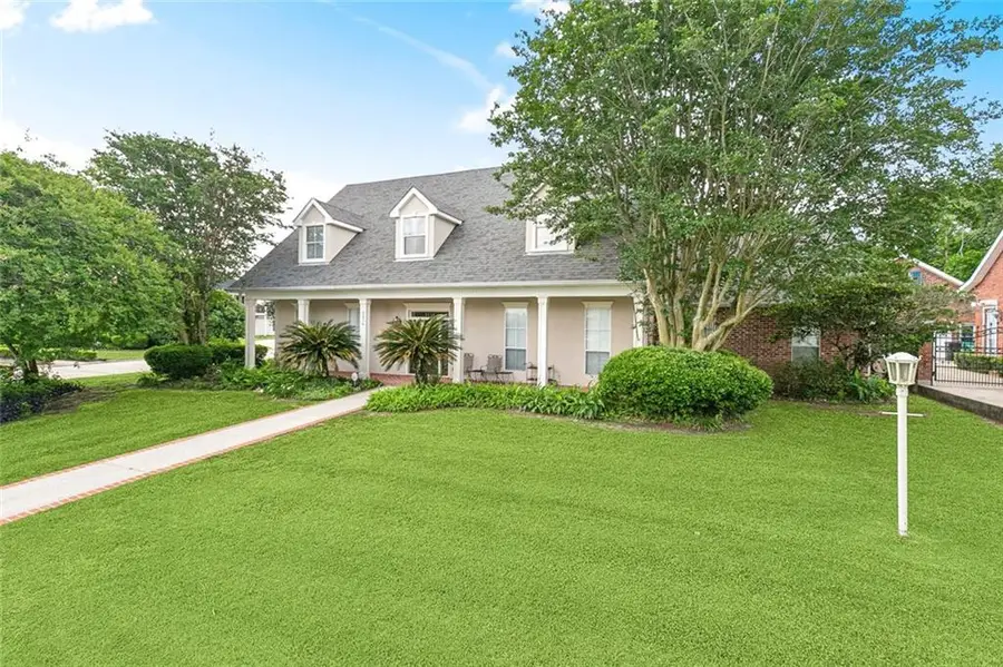 3330 Wedgewood Drive, Harvey, LA 70058 - #2