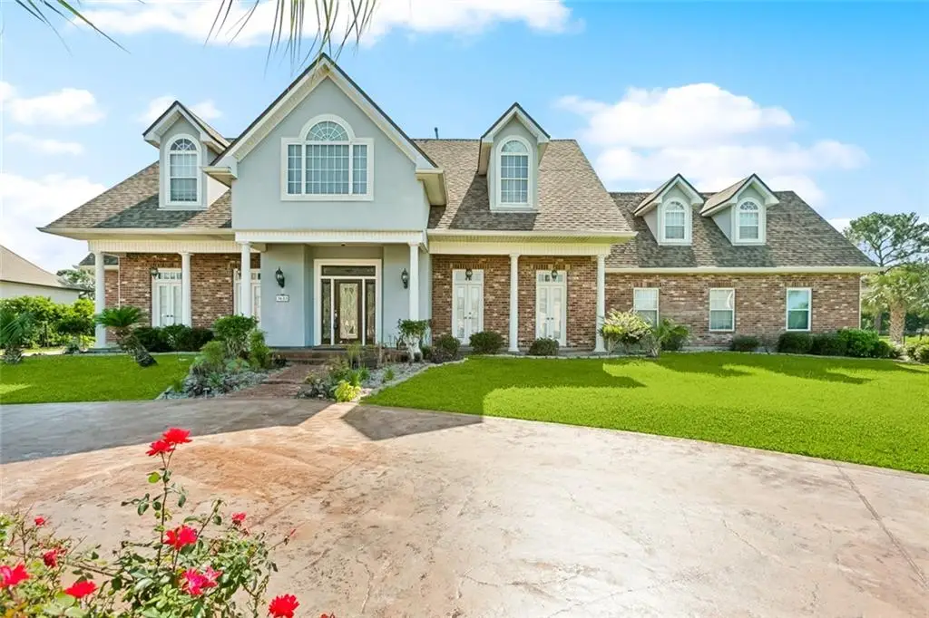 3633 Lake Michel Court, Gretna, LA 70056 - #1