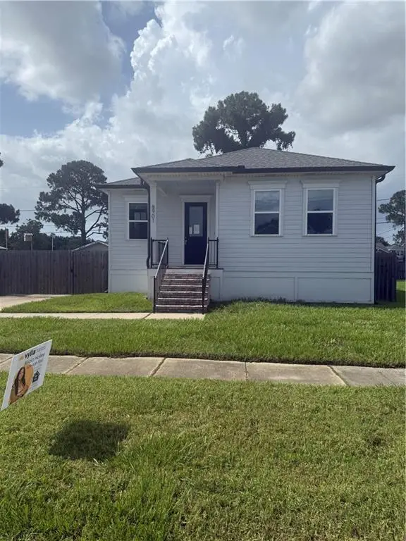 8901 Livingston Avenue, Chalmette, LA 70043