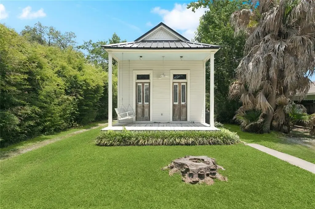 2027 Monroe Street, Mandeville, LA 70448 - #1