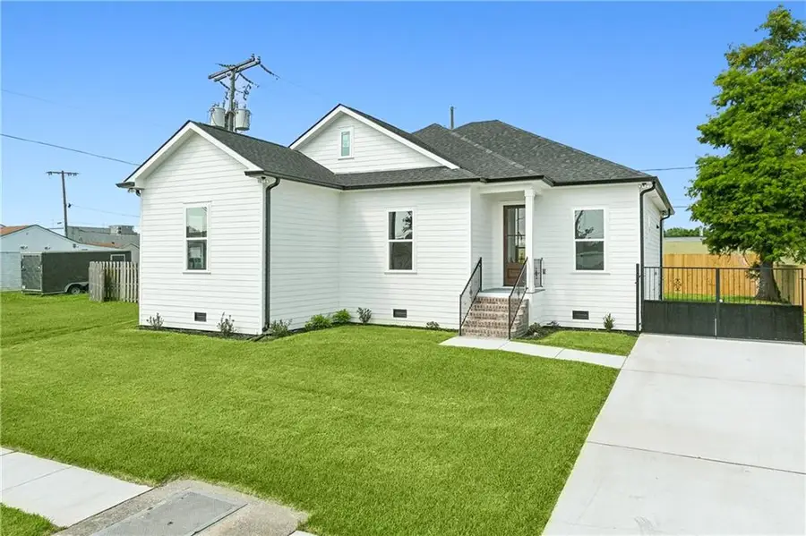 200 Perrin Drive, Arabi, LA 70032 - #2