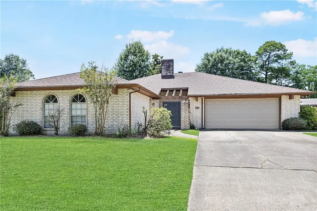 905 Rue Rochelle Other, Slidell, LA 70458 - #1