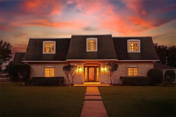 1300 Transcontinental Drive, Metairie, LA 70001