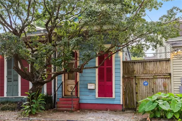 2308 Burgundy Street, New Orleans, LA 70117