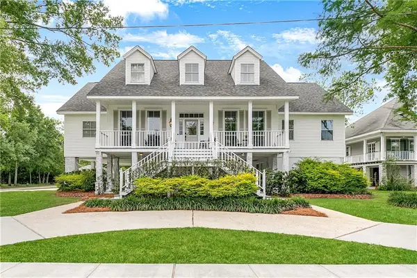 2704 South Street, Mandeville, LA 70448