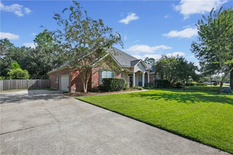 2619 Bluff Court, Mandeville, LA 70448 - #2