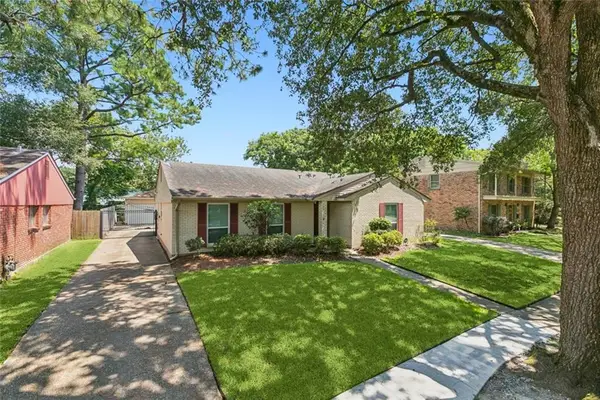 5858 Rhodes Avenue, New Orleans, LA 70131