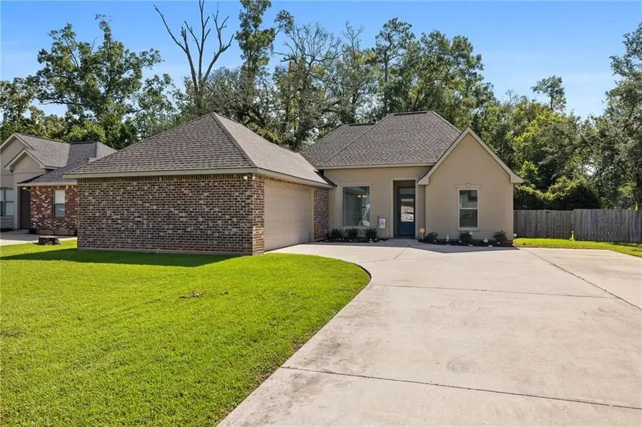 40205 Olde Mill Lane, Ponchatoula, LA 70454 - #2