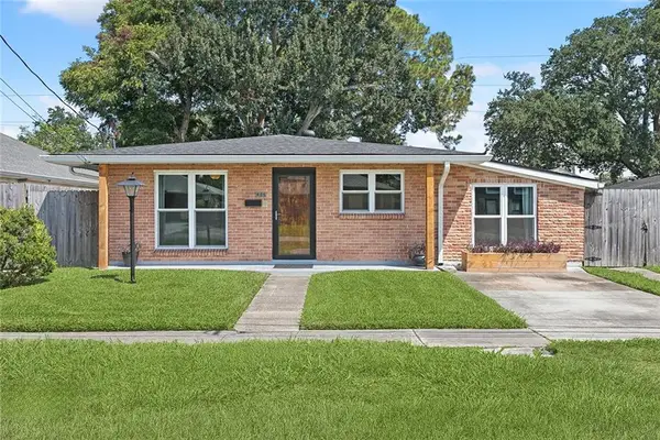405 Lake Avenue, Metairie, LA 70005