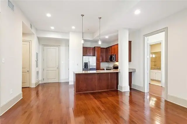 1201 Canal Street #413, New Orleans, LA 70112 - #2