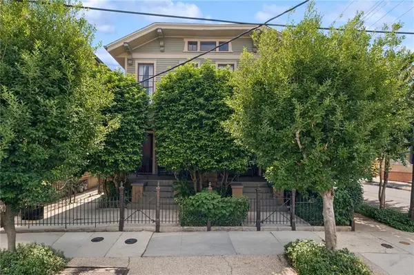 1136 St Andrew Street #1136, New Orleans, LA 70130