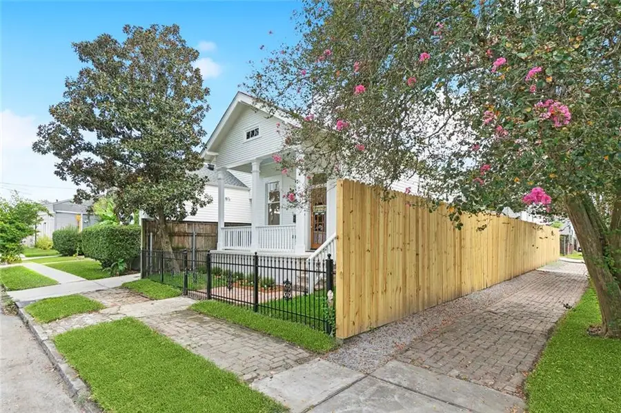 3728 Laurel Street, New Orleans, LA 70115 - #3