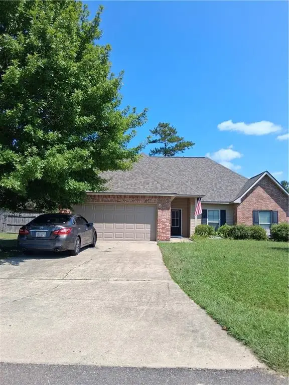 41817 Snowball Circle, Ponchatoula, LA 70454