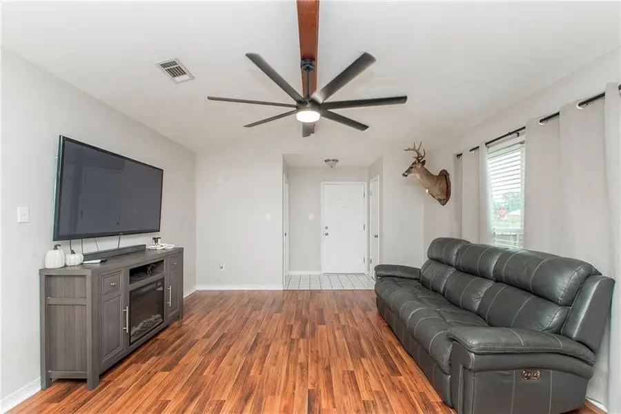 37461 E Hillside Drive, Prairieville, LA 70769 - #3