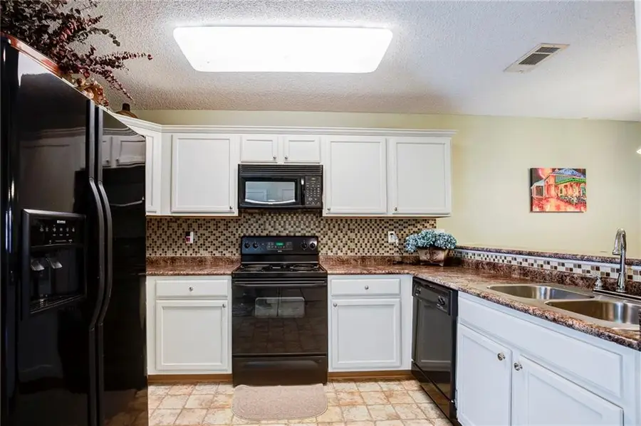 1700 Marseille Drive #2, Laplace, LA 70068 - #2