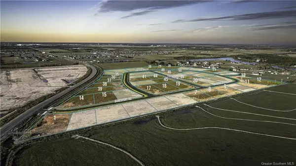 18 Waterside Meadows, Lake Charles, LA 70607