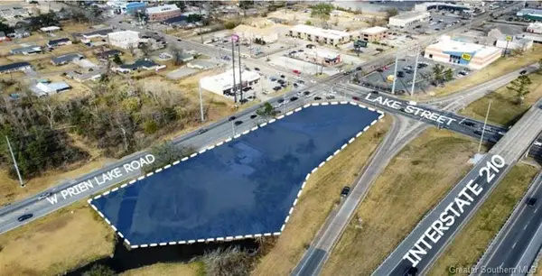 821 W Prien Lake Road W, Lake Charles, LA 70601