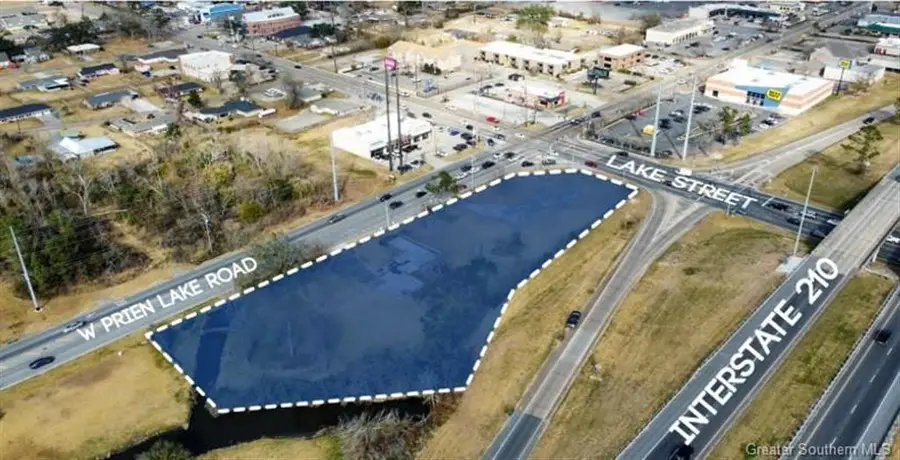 821 W Prien Lake Road W, Lake Charles, LA 70601 - #2