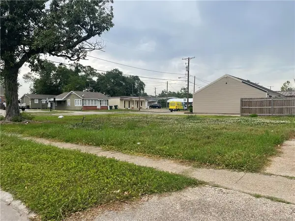 2609 Common Street, Lake Charles, LA 70601