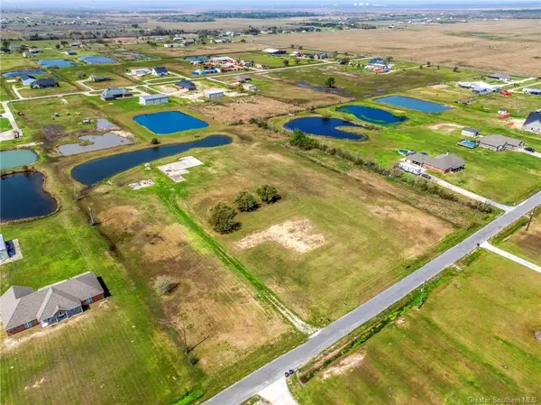 118 Belle Savane Road, Lake Charles, LA 70607