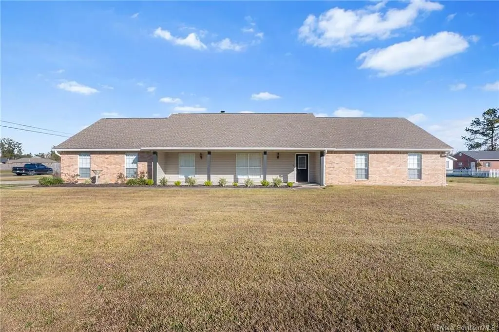 1442 Campfire Road, Moss Bluff, LA 70611 - Image #1