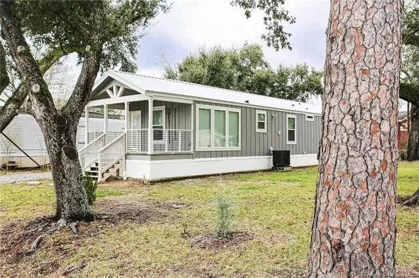 226 W Carlton Street W, Sulphur, LA 70663