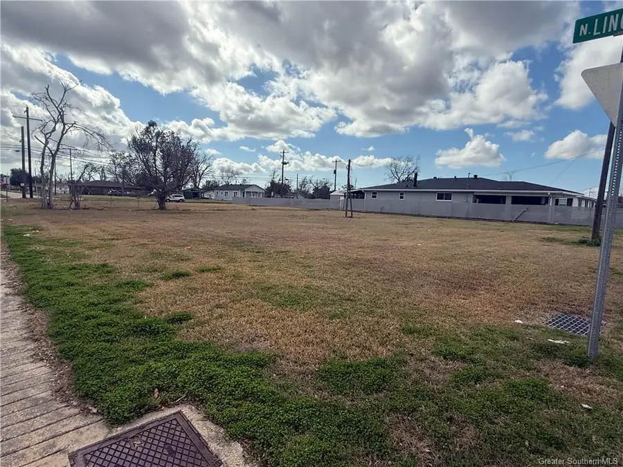 1017 Lincoln Street, Lake Charles, LA 70601 - Image #2