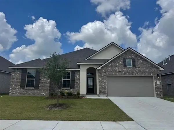 4666 E Ridge Road E, Lake Charles, LA 70607