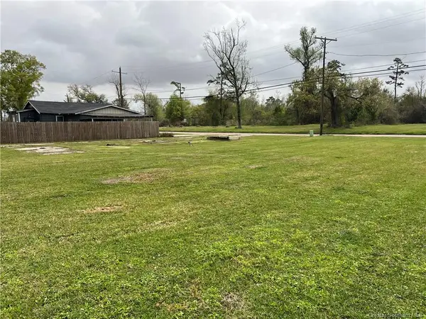 2417 Moeling Street, Lake Charles, LA 70601