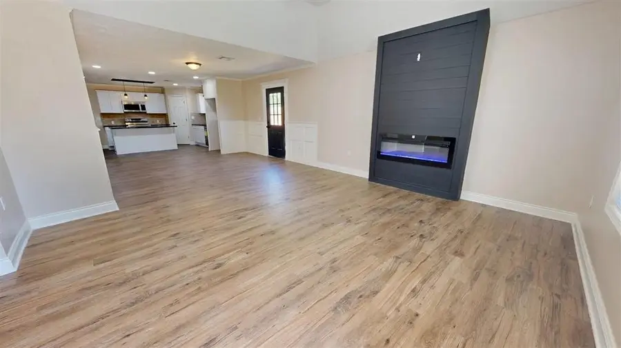 915 W 18th Street W, Lake Charles, LA 70601 - Image #2