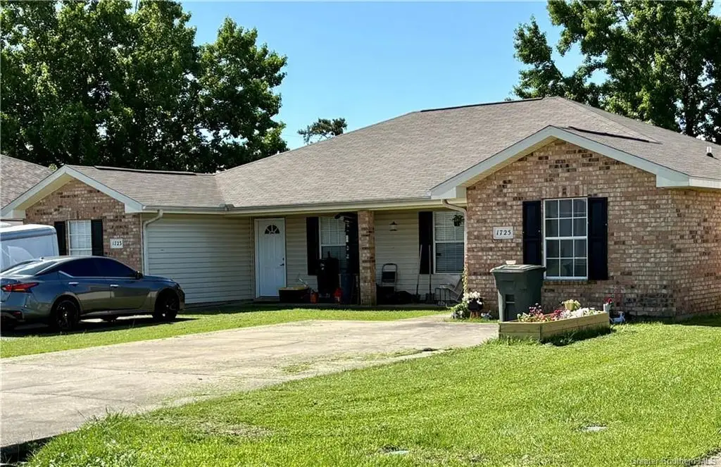 1723 N Tallowood Drive N, Lake Charles, LA 70605 - Image #1