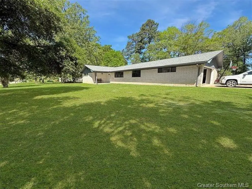 216 Harper Street, New Llano, LA 71461 - Image #1