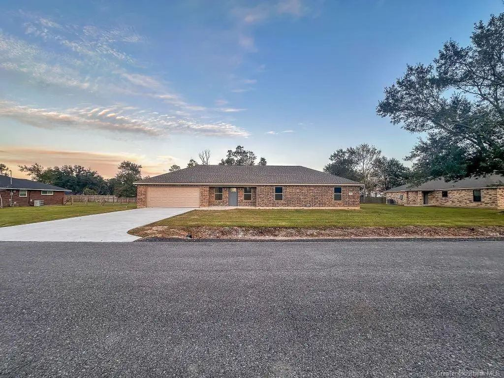 7605 Green Meadow Road, Lake Charles, LA 70607 - Image #1