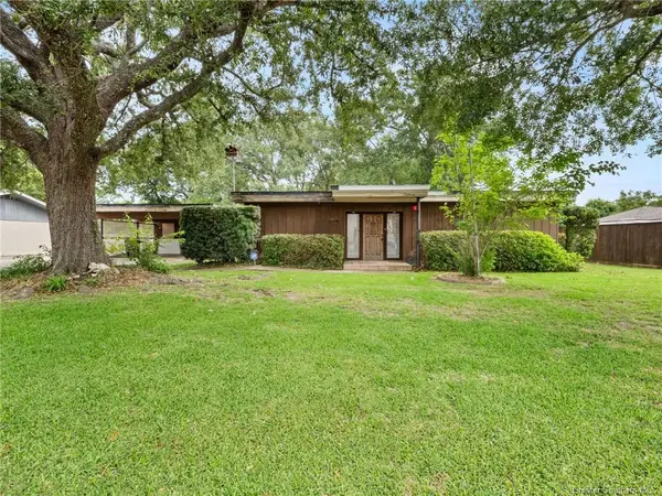 1710 W Sale Road, Lake Charles, LA 70605