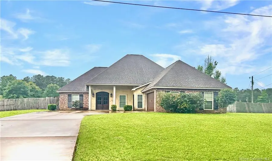 105 Mckenna Street, Leesville, LA 71446 - Image #2