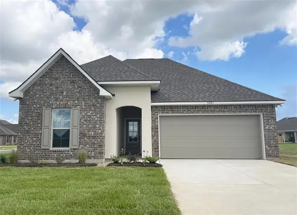 3301 Lake Crest Drive, Lake Charles, LA 70607