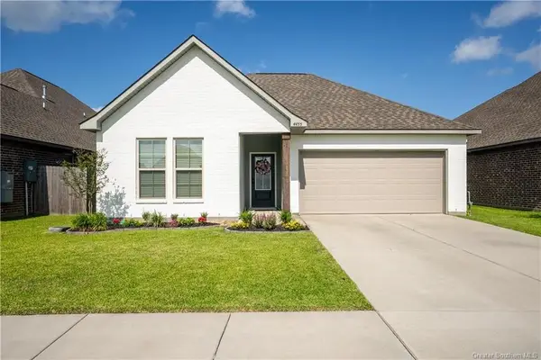 4455 Lakes Edge Drive, Lake Charles, LA 70607
