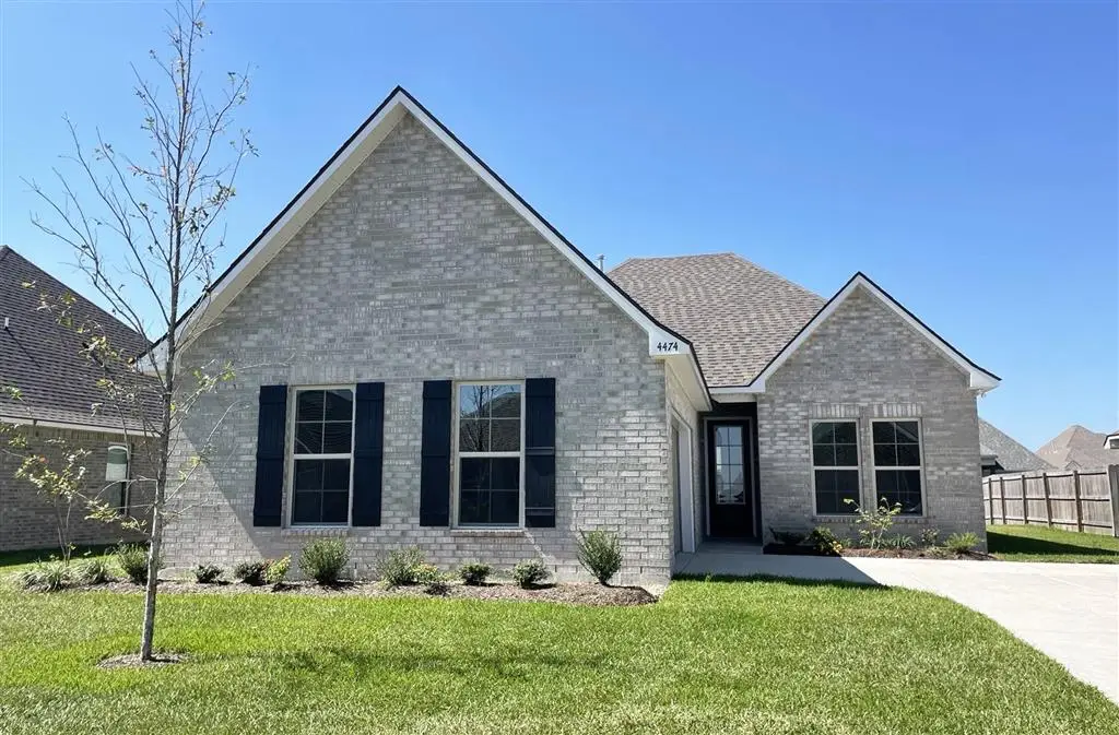 4474 Lakes Edge Drive, Lake Charles, LA 70607 - Image #1