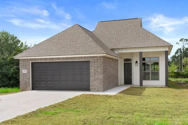 2625 Laura Lane, Lake Charles, LA 70605