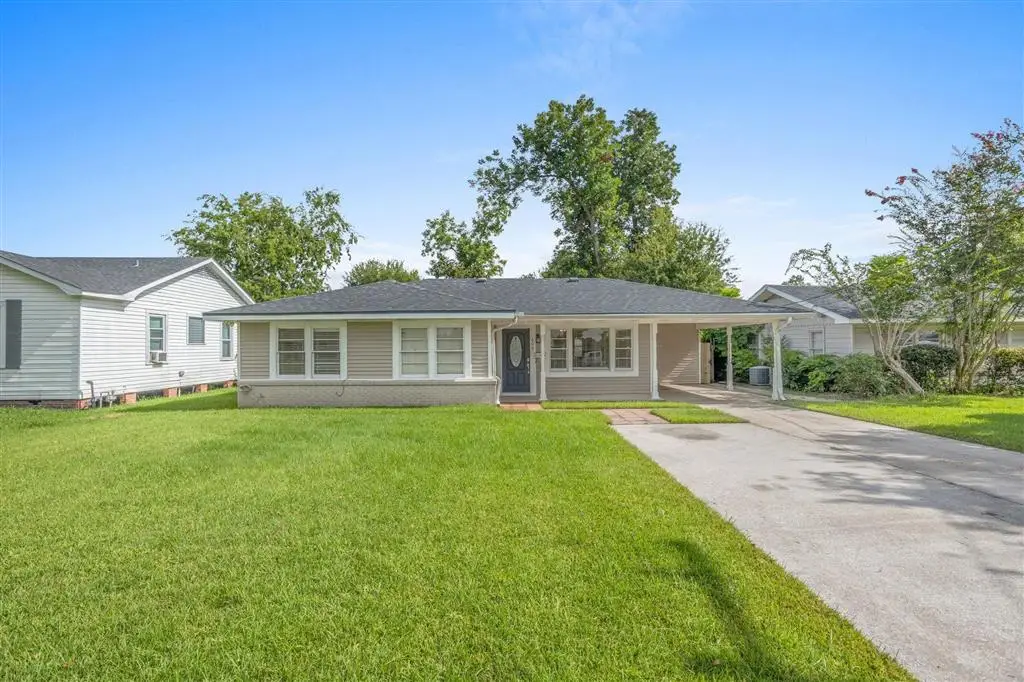 606 W Lagrange Street W, Lake Charles, LA 70605 - Image #1